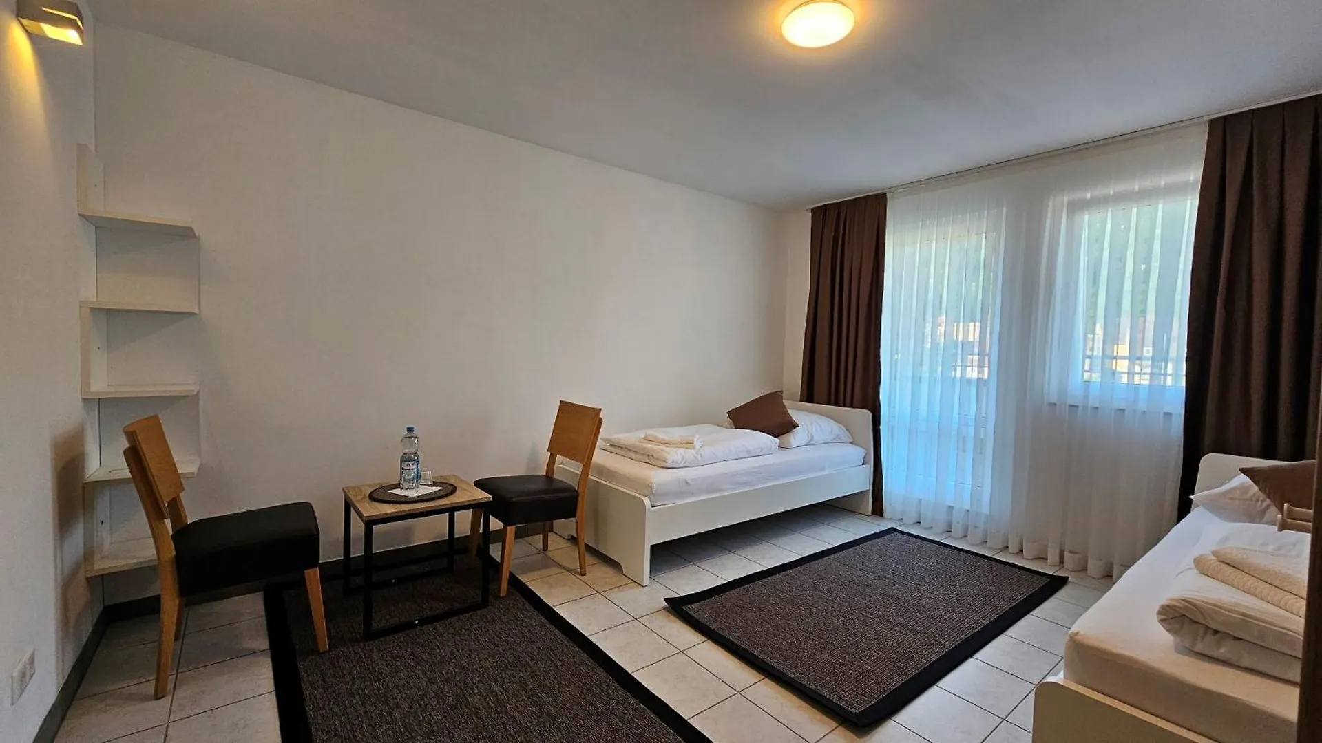 ***  Elha Hotel Stuttgart Alemania